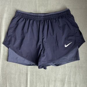 Women’s Nike shorts, medium